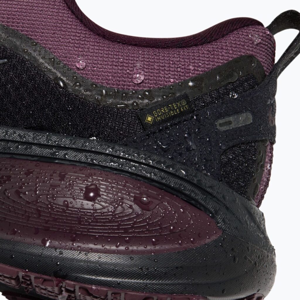 Кроссовки для бега Nike Vomero 18 GORE-TEX burgundy crush/burgundy crush/black