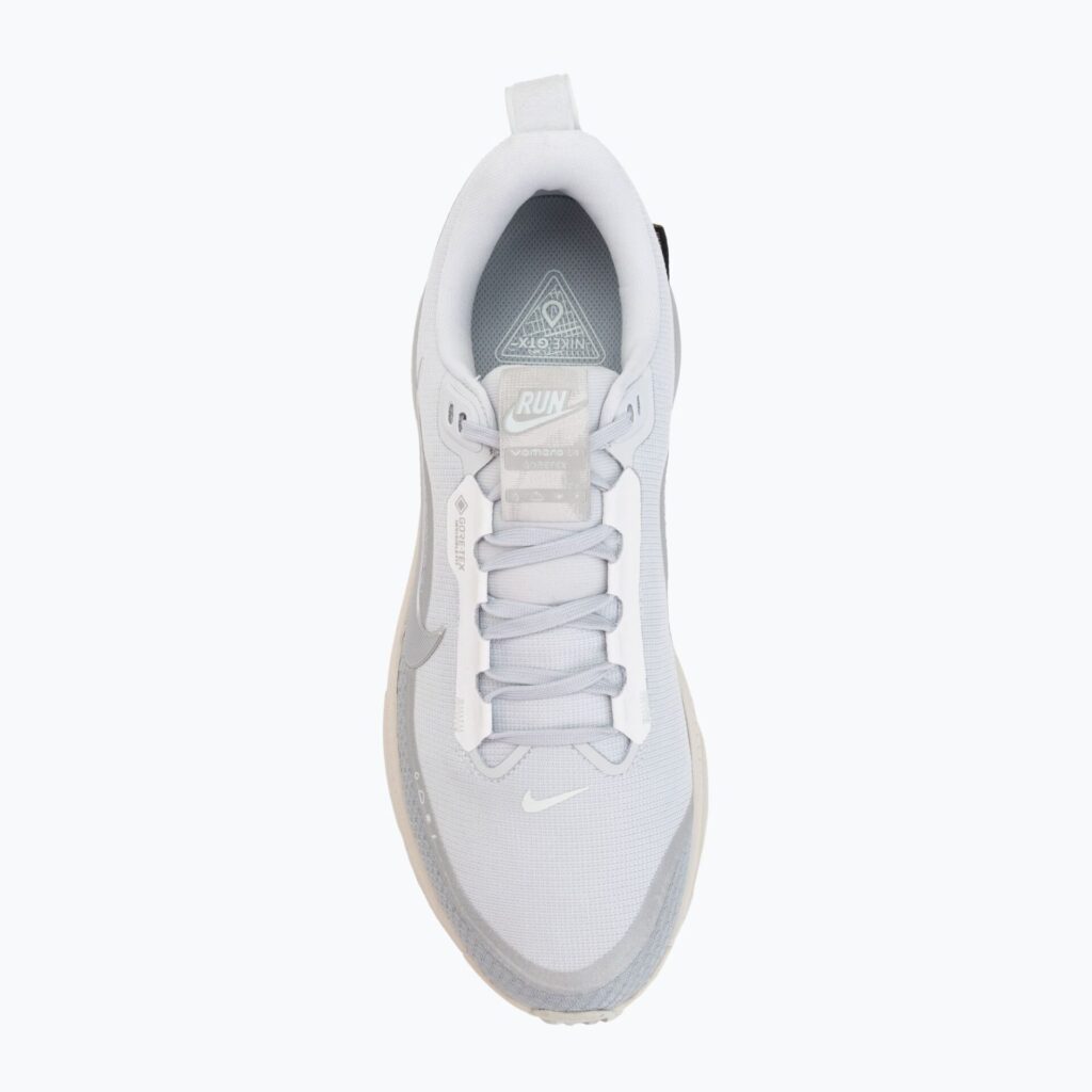 Кроссовки для бега Nike Vomero 18 GORE-TEX pure platinum/metallic silver