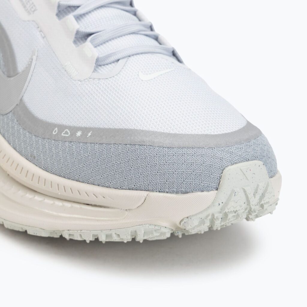 Кроссовки для бега Nike Vomero 18 GORE-TEX pure platinum/metallic silver