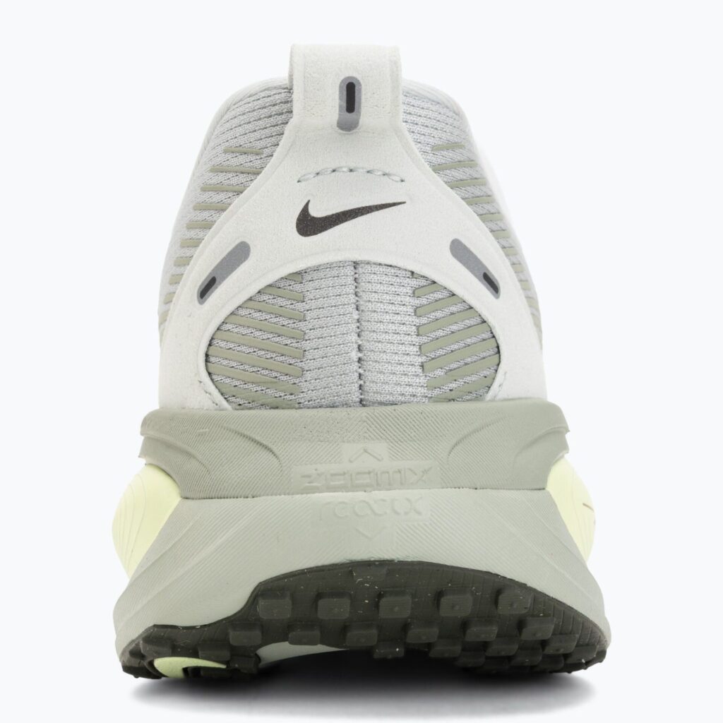 Кроссовки для бега Nike Vomero 18 light silver/barely volt/college grey