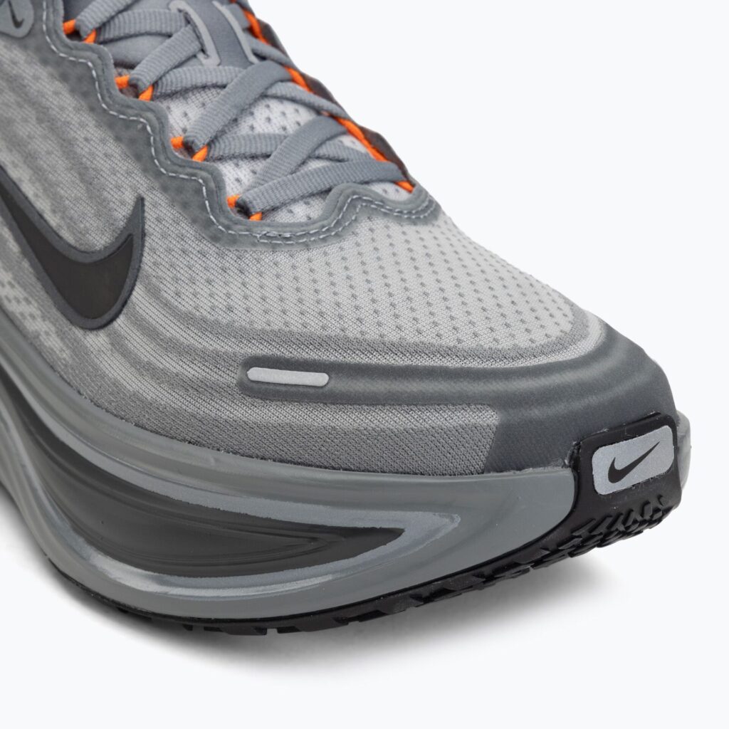 Кроссовки для бега Nike Vomero Plus cool grey/safety orange/black