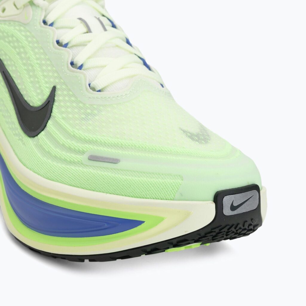 Кроссовки для бега Nike Vomero Plus volt tint/lime blast/black spruce