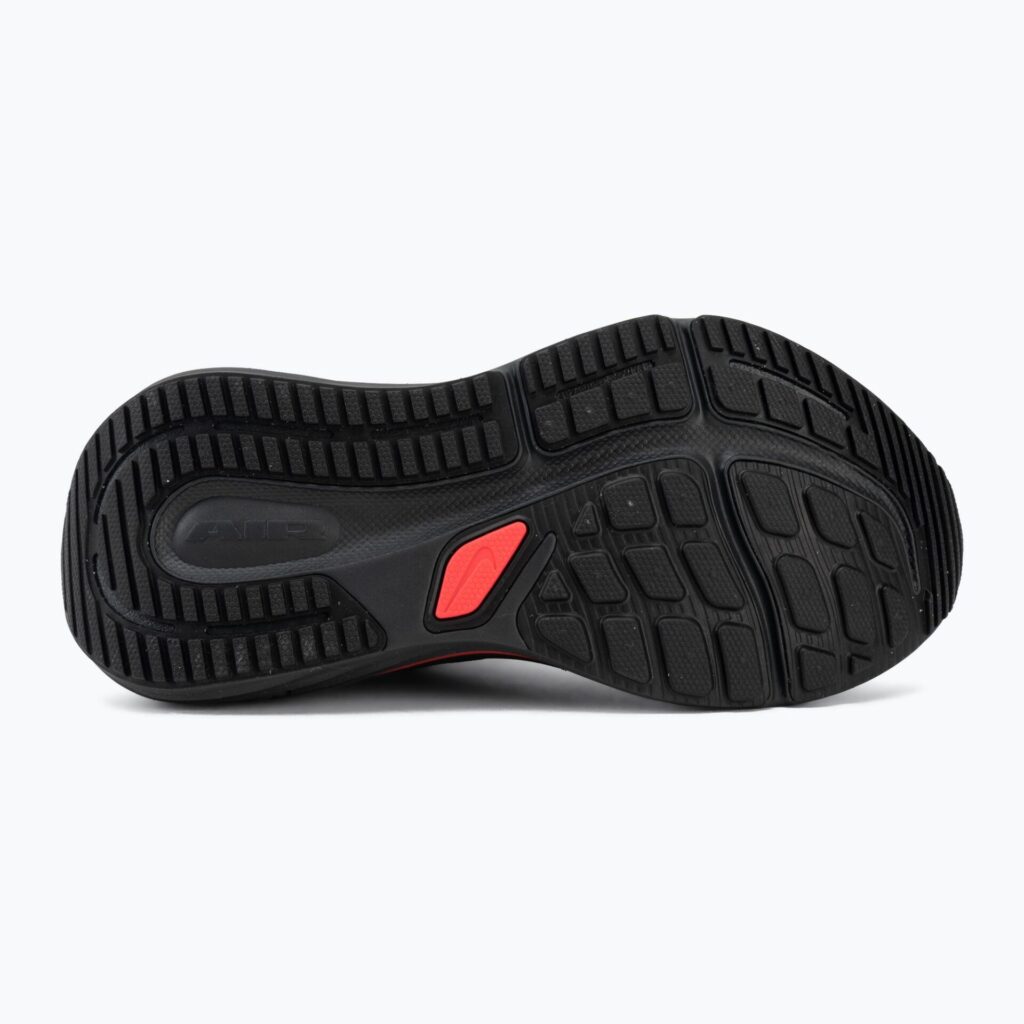 Кроссовки для бега Nike Winflo 12 black/red orbit/dark smoke grey/black
