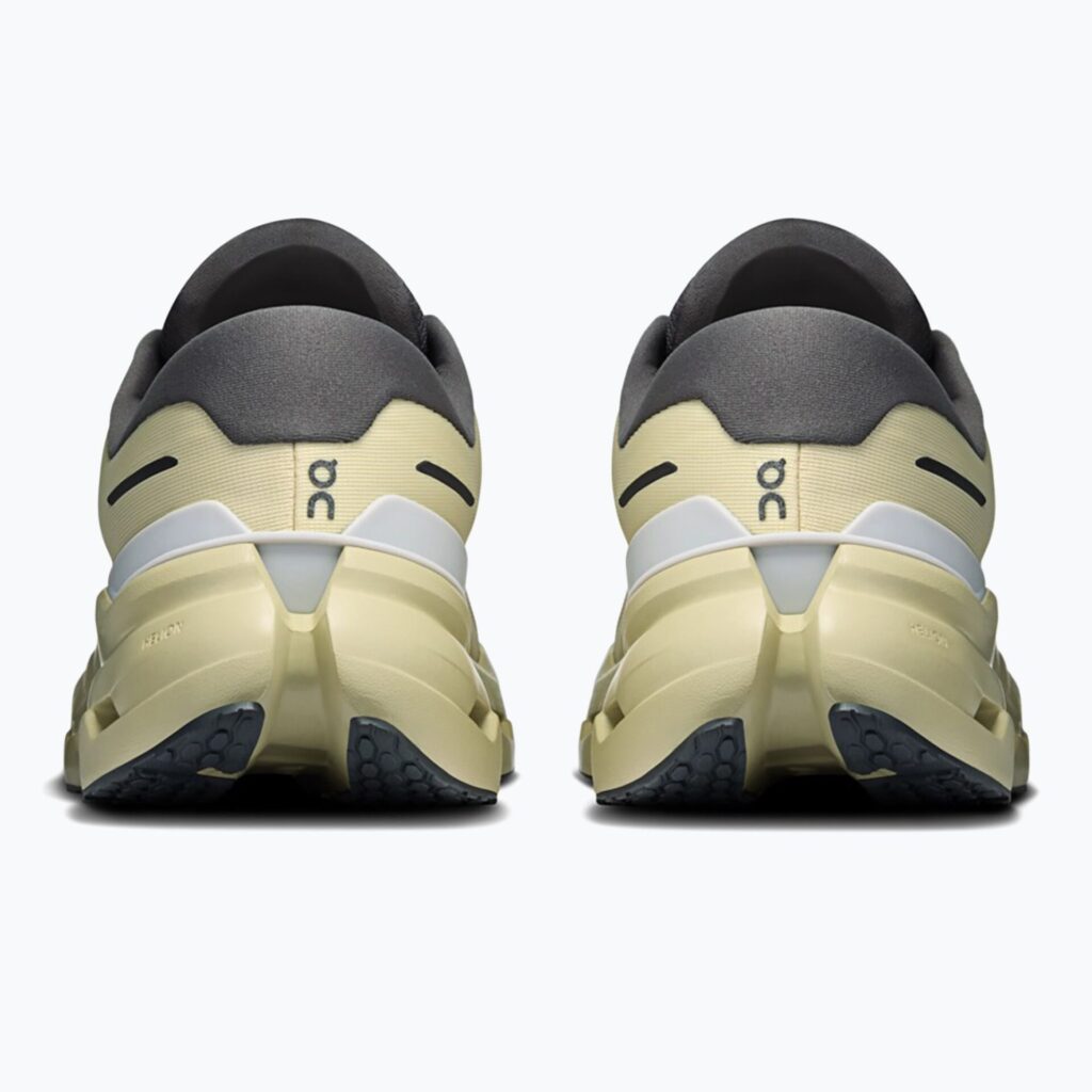 Кроссовки для бега On Cloudrunner 3 Waterproof pollen/haze