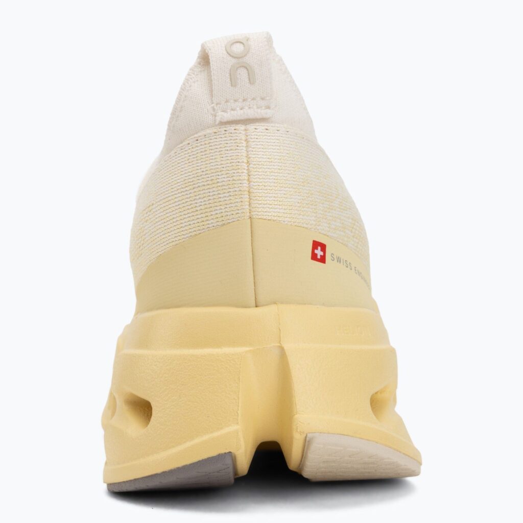 Кроссовки для бега On Cloudsurfer Max ivory/dijon