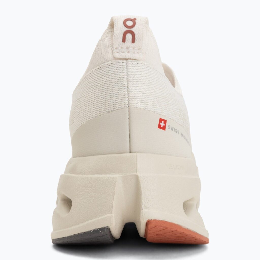Кроссовки для бега On Cloudsurfer Max ivory/dustrose