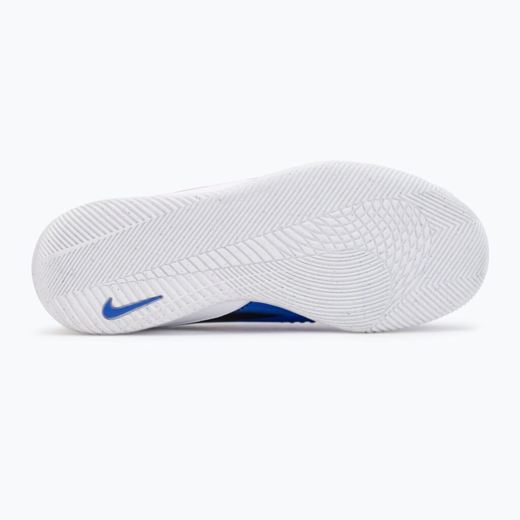 Детские футбольные бутсы Nike Jr. Phantom 6 Low Club IN racer blue/white/pink blast