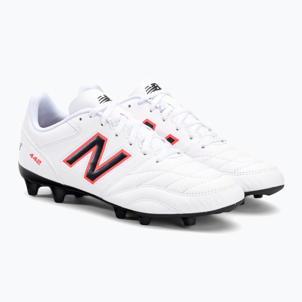 Футбольные бутсы New Balance 442's Academy V2 FG white/black