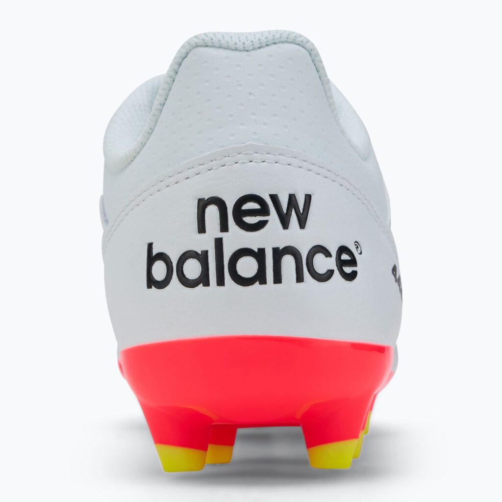 Футбольные бутсы New Balance 442's Team V2 FG white