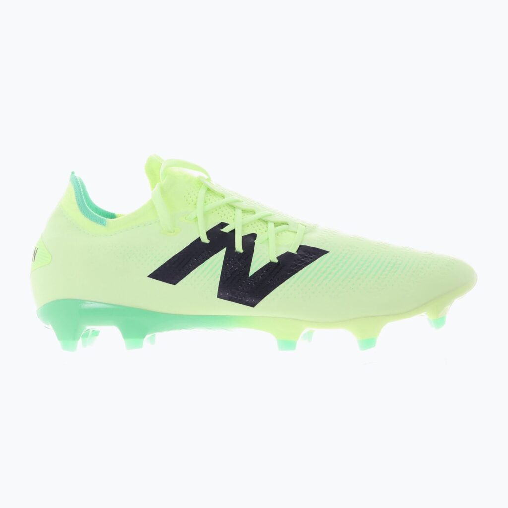 Футбольные бутсы New Balance Furon Pro V7+ FG bleached lime glo