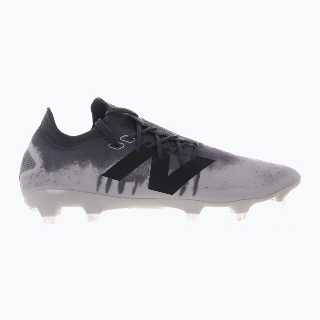 Футбольные бутсы New Balance Furon Pro V7+ FG concrete