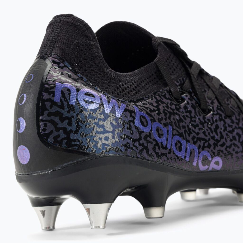 Футбольные бутсы New Balance Furon v7 Pro SG black