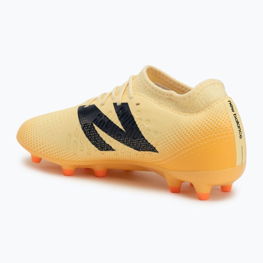 Футбольные бутсы New Balance Tekela Magique V4+ FG beige