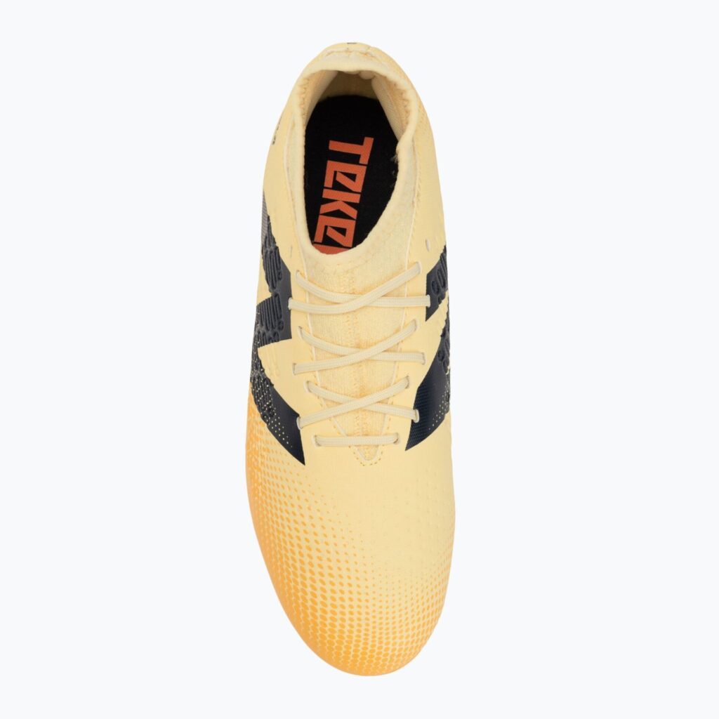 Футбольные бутсы New Balance Tekela Magique V4+ FG beige