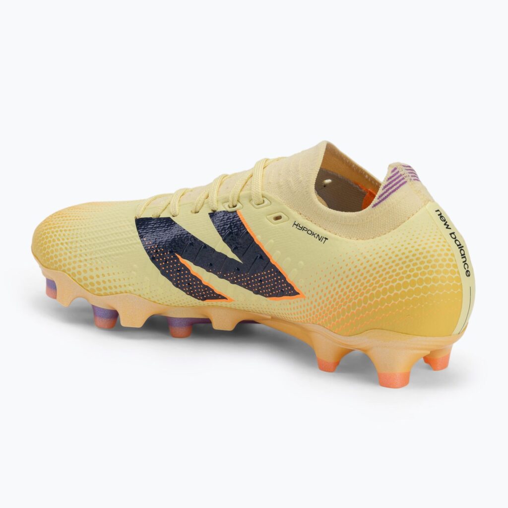 Футбольные бутсы New Balance Tekela Pro Low Laced V4+ FG beige