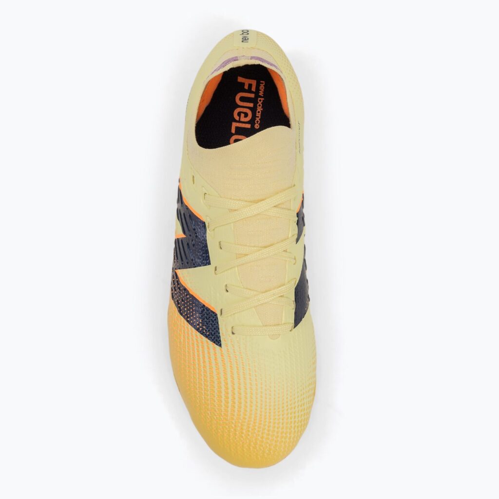 Футбольные бутсы New Balance Tekela Pro Low Laced V4+ FG beige