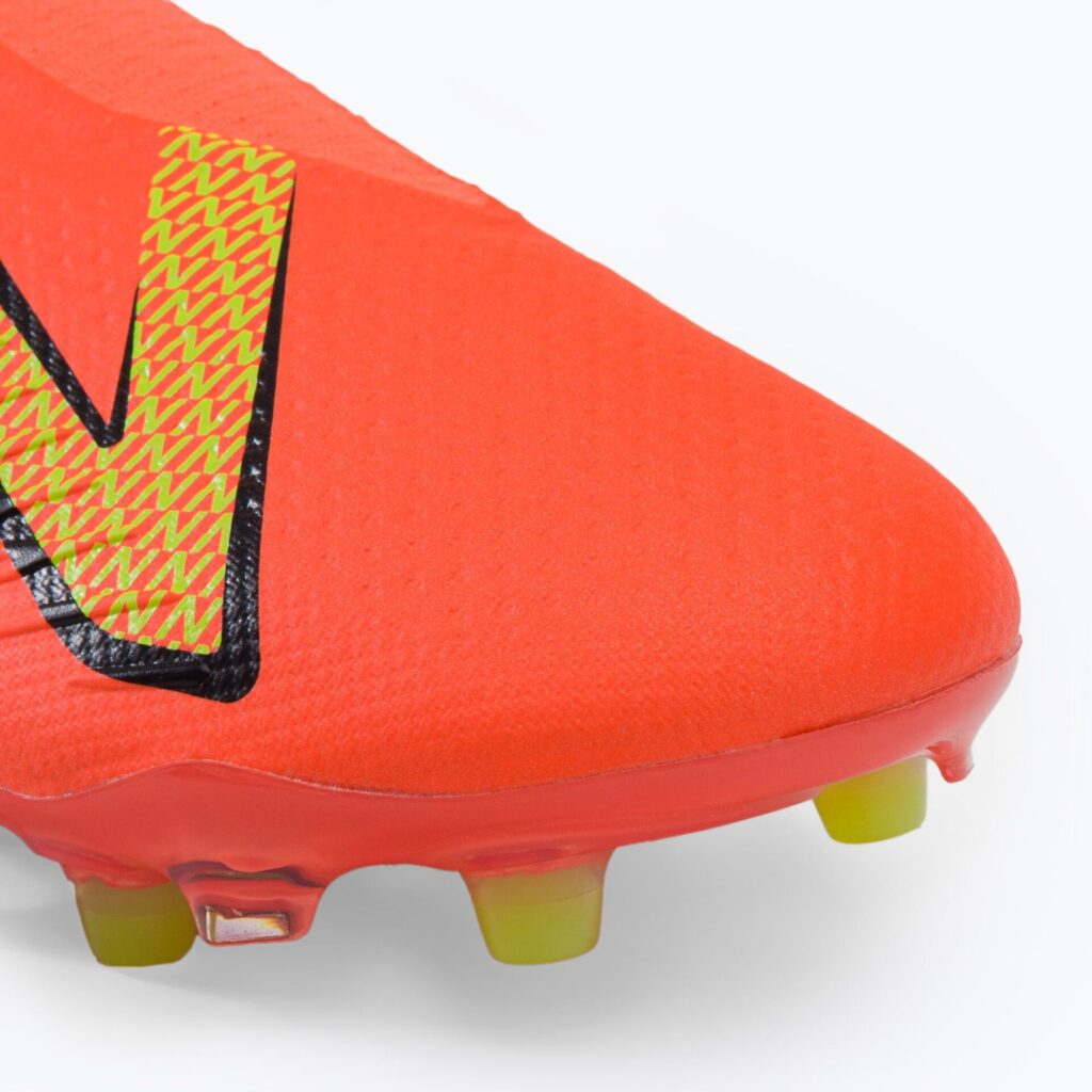 Футбольные бутсы New Balance Tekela Pro V4+ FG neon dragonfly