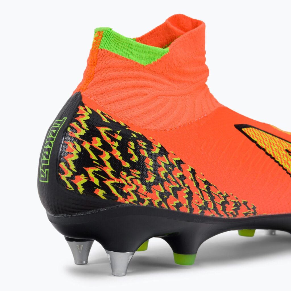 Футбольные бутсы New Balance Tekela Pro V4+ SG neon dragonfly