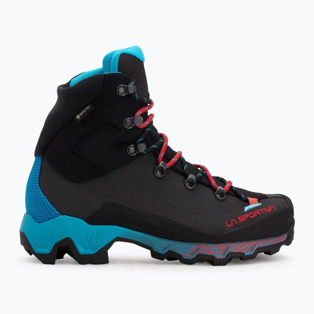 Ботинки женские La Sportiva Aequilibrium Trek GTX carbon/malibu blue