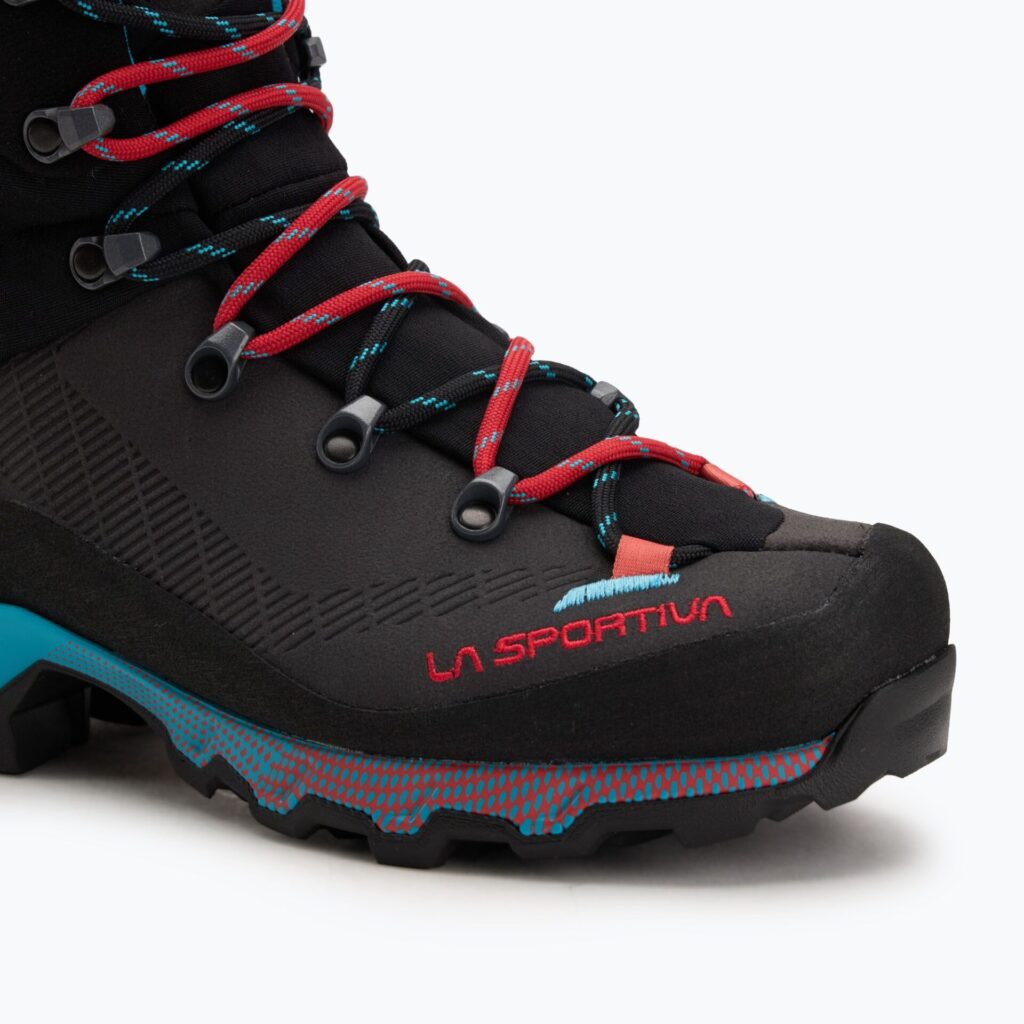 Ботинки женские La Sportiva Aequilibrium Trek GTX carbon/malibu blue