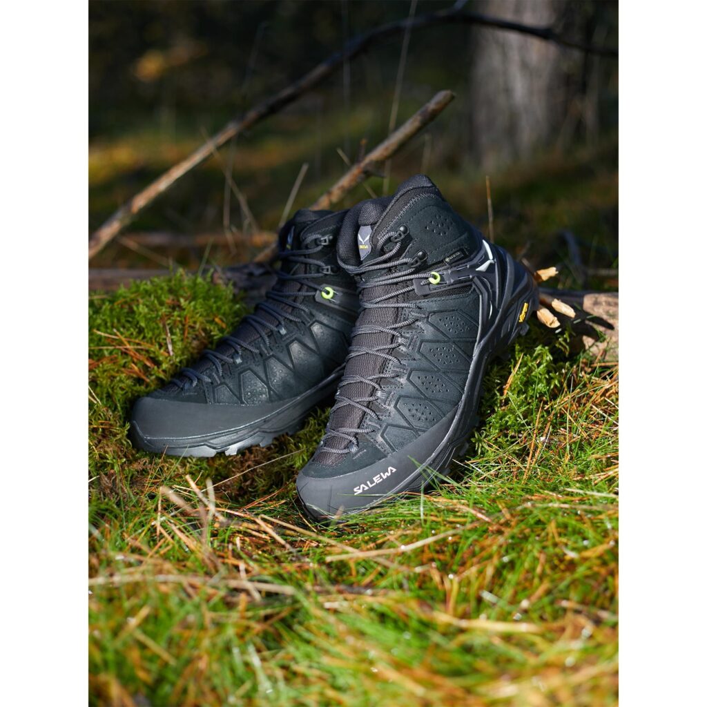 Кроссовки Ботинки мужские Salewa Alp 2 Mid GTX black/black