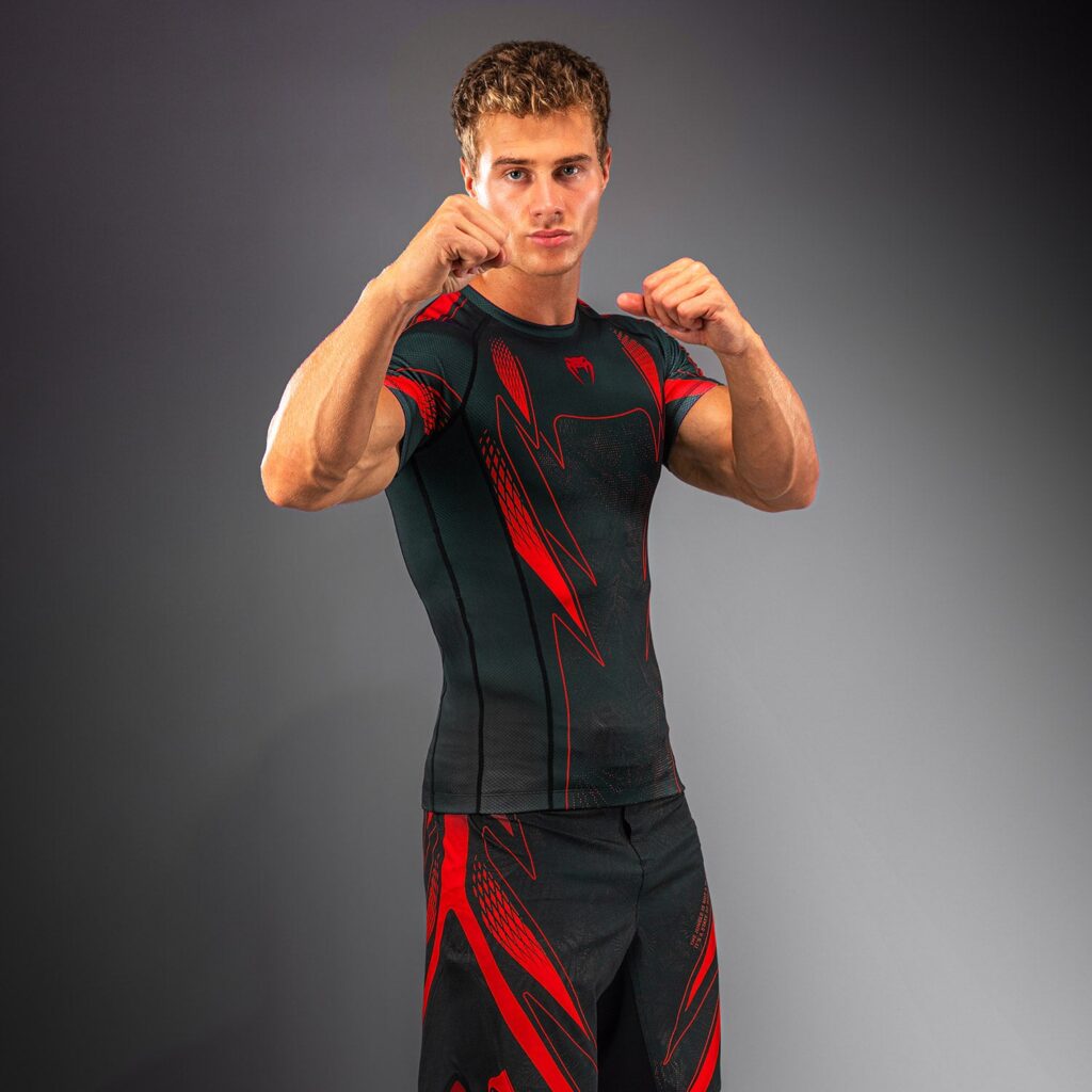 Рашгард Venum Amazonia Reborn Short Sleeve - Black/Red