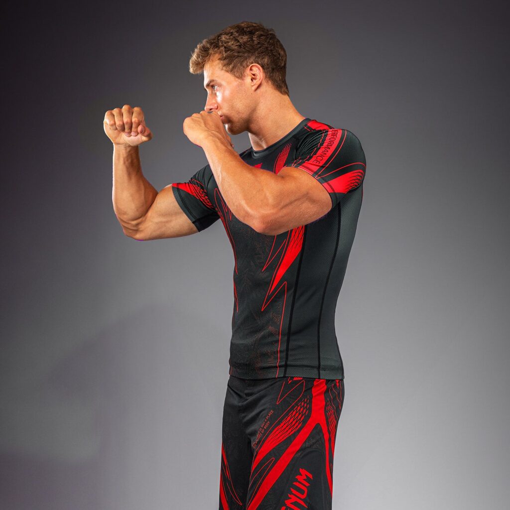 Рашгард Venum Amazonia Reborn Short Sleeve - Black/Red
