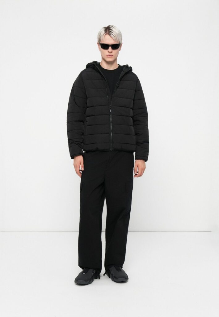 Пуховик Weekend Offender