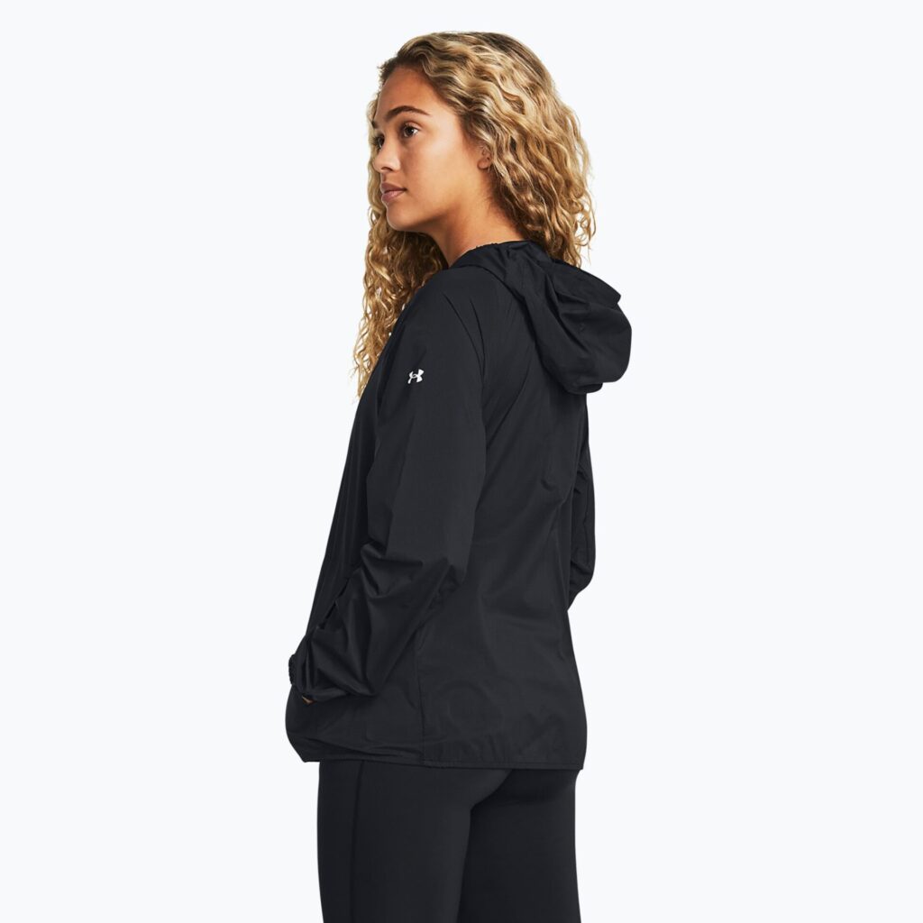 Куртка женская для бегаUnder Armour Phantom Windbreaker black/white/white
