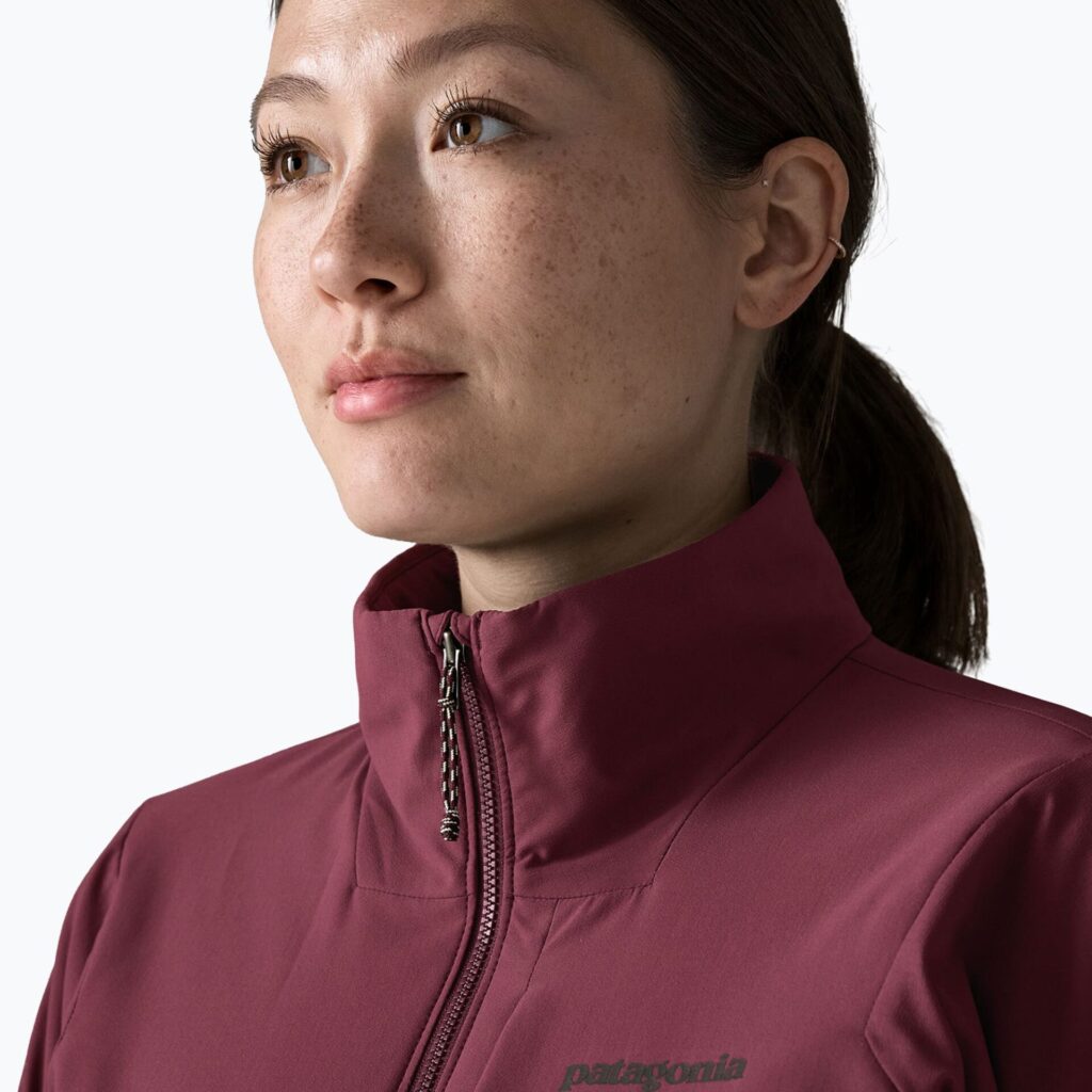Куртка женская Patagonia Nano-Air Light berry fig