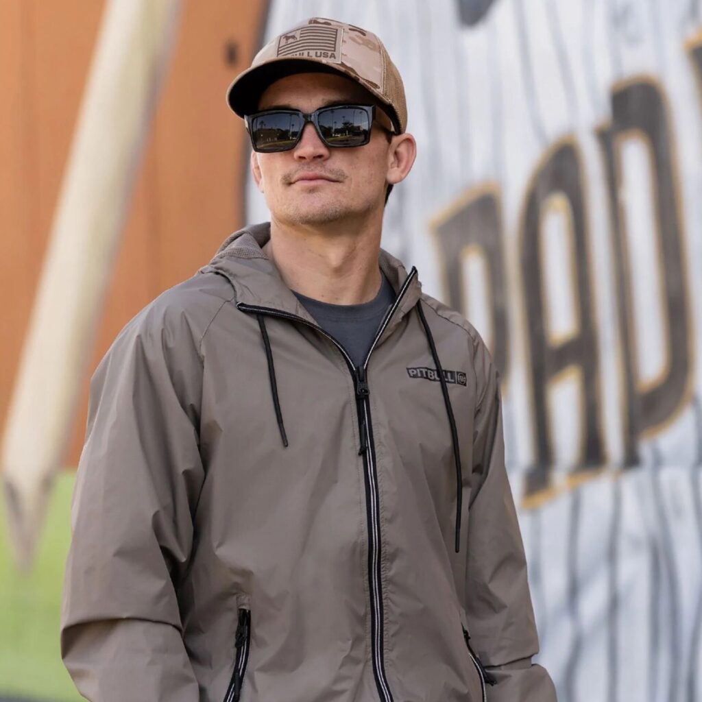 Куртка мужская Pitbull Athletic Logo Nylon Hooded taupe