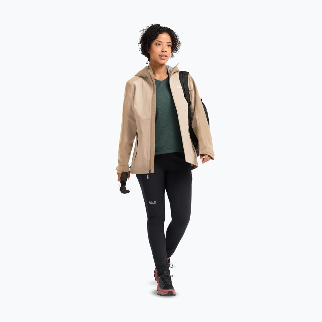 Женская непромокаемая курткаJack Wolfskin Wildbound 2L oyster