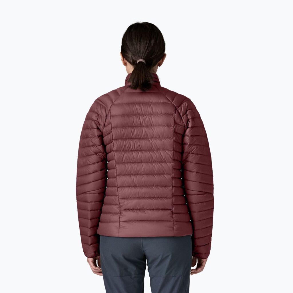 Куртка женская Patagonia Down Sweater dark ruby