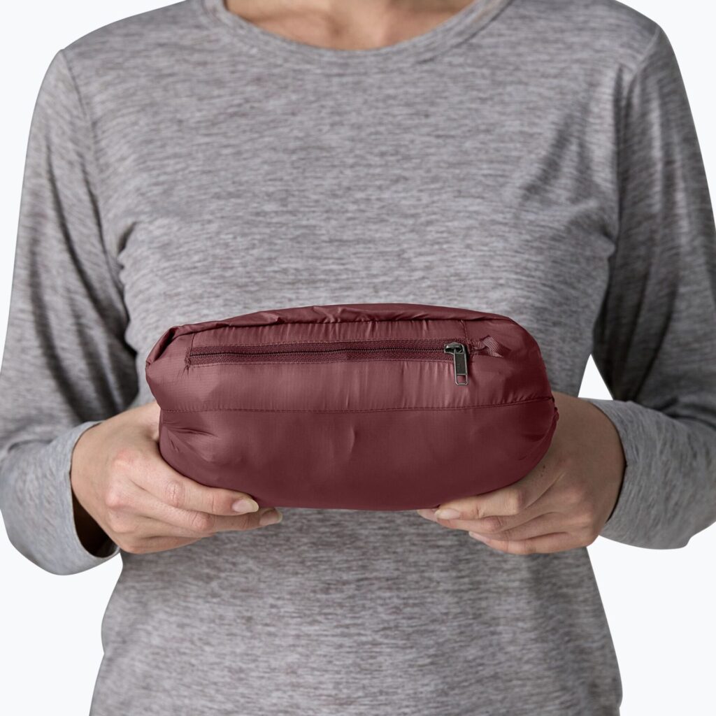 Куртка женская Patagonia Down Sweater dark ruby