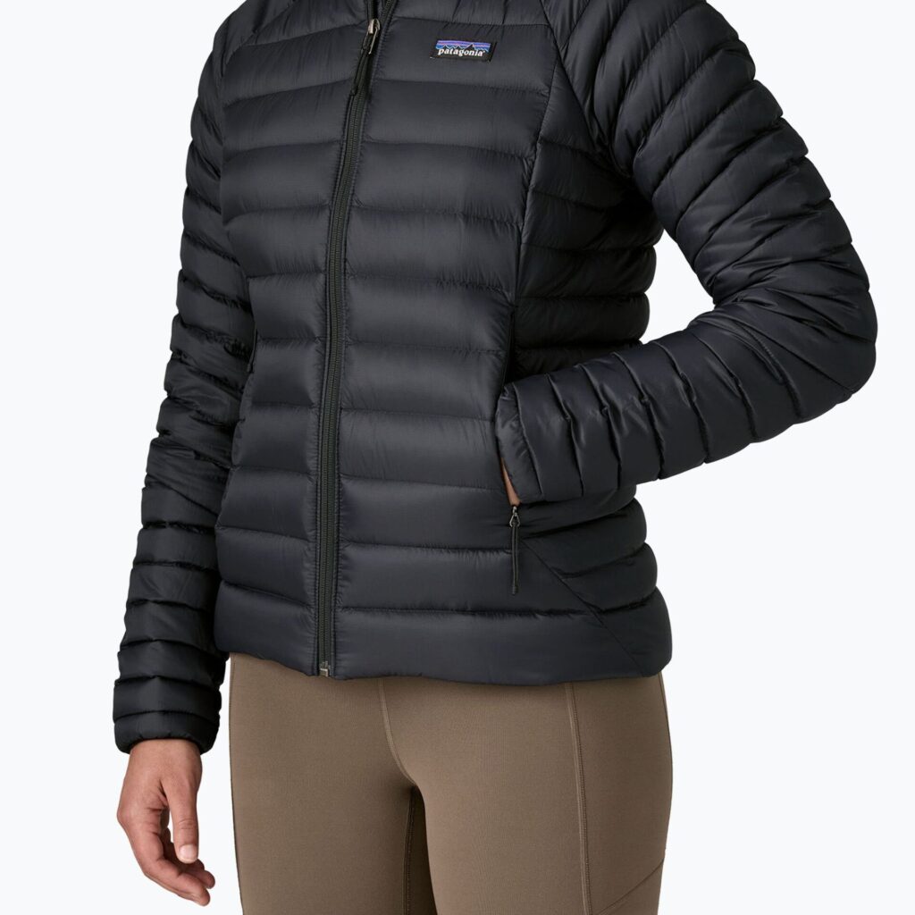 Куртка женская Patagonia Down Sweater Hoody black