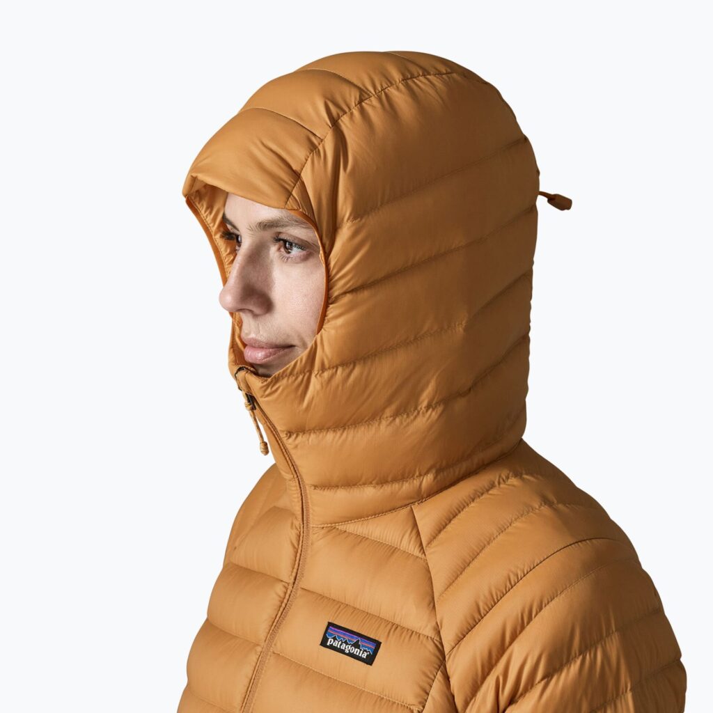 Куртка женская Patagonia Down Sweater Hoody cinnamon brown