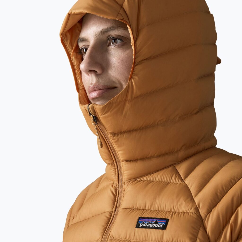 Куртка женская Patagonia Down Sweater Hoody cinnamon brown