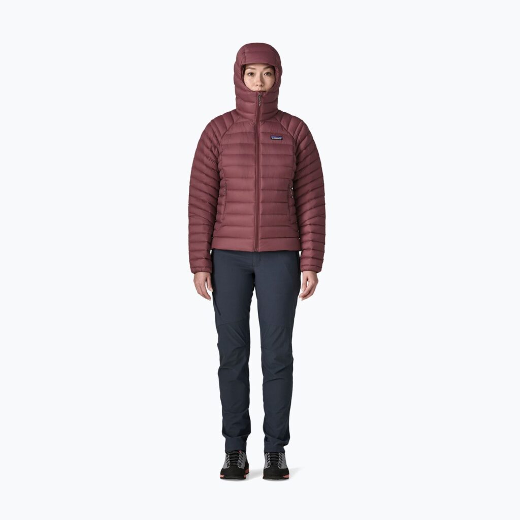 Куртка женская Patagonia Down Sweater Hoody dark ruby