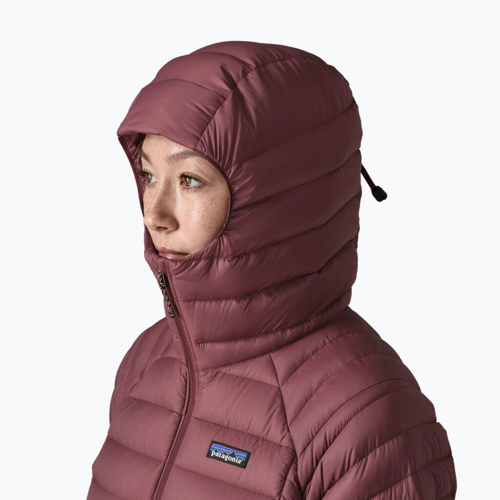 Куртка женская Patagonia Down Sweater Hoody dark ruby