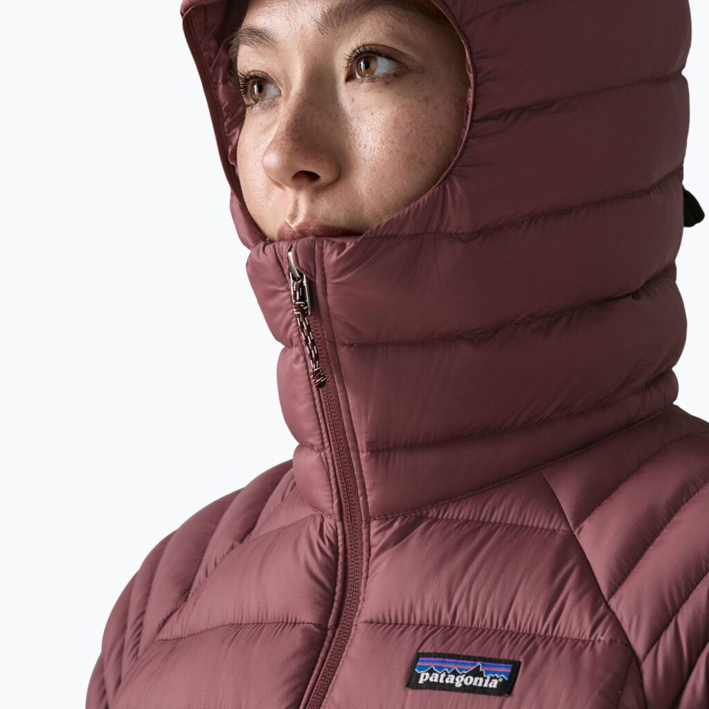Куртка женская Patagonia Down Sweater Hoody dark ruby