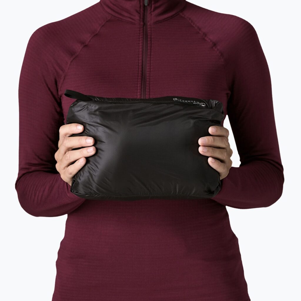 Куртка женская Patagonia Fitz Roy Down black