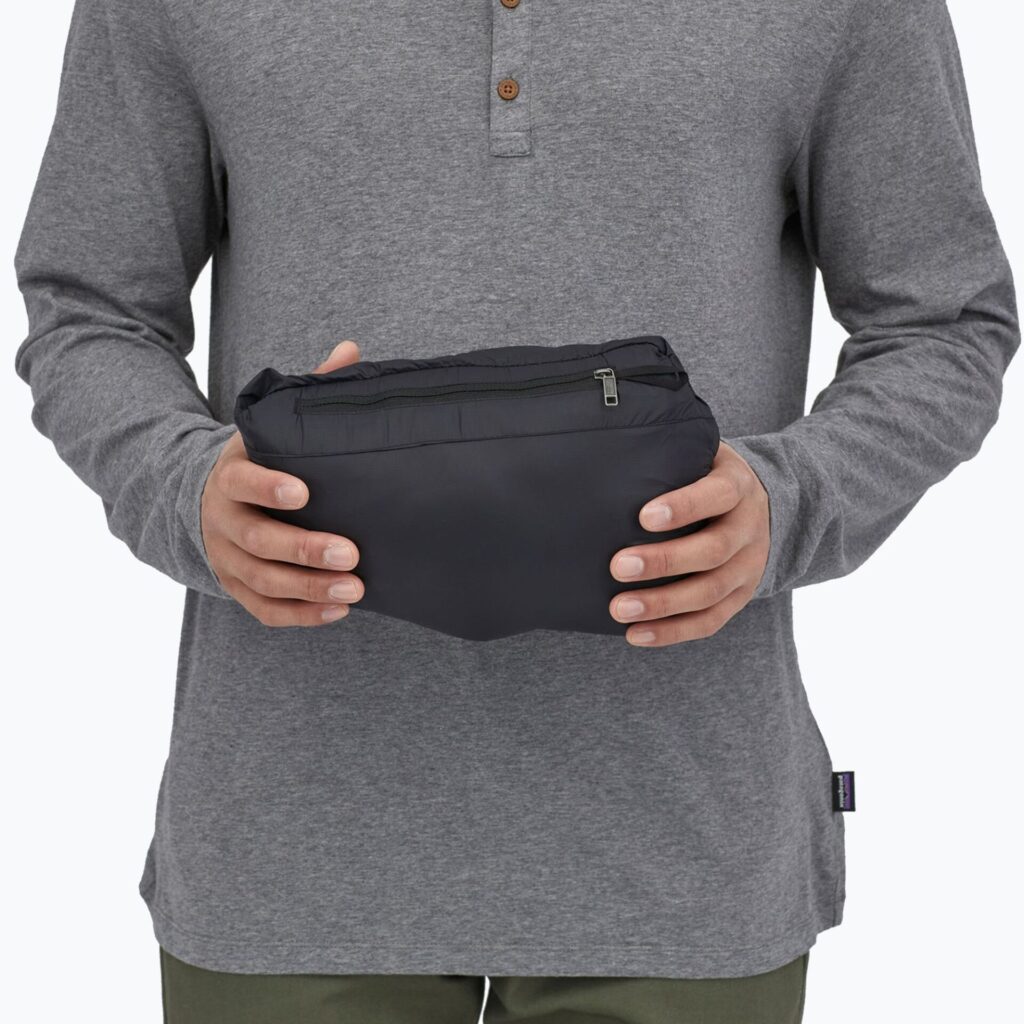 Куртка мужская Patagonia Down Sweater Hoody black