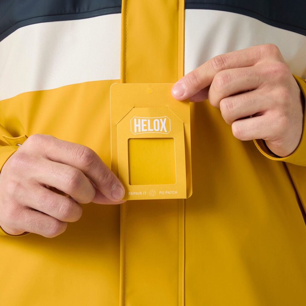 Куртка мужская Helly Hansen Moss Insulated Coat essential yellow
