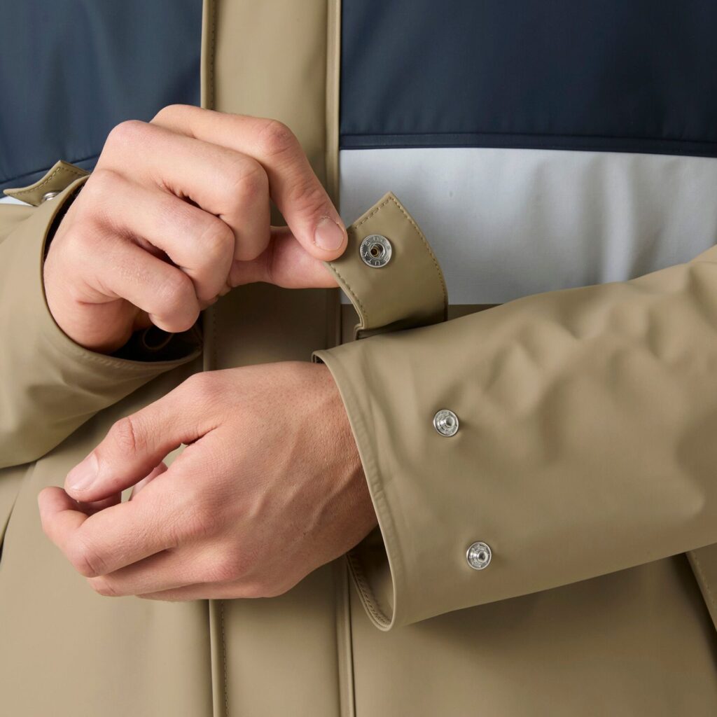 Куртка мужская Helly Hansen Moss Insulated Coat pebble