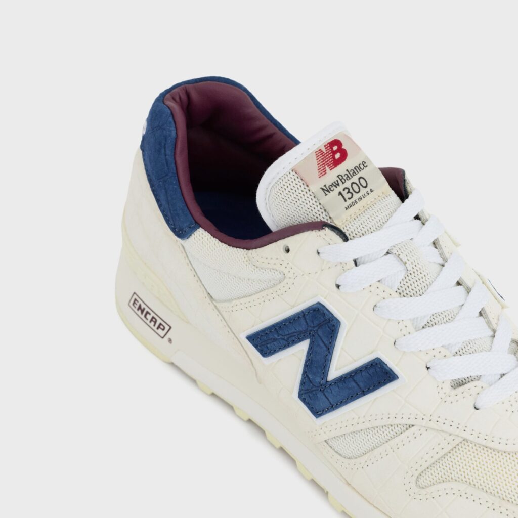 Кроссовки New Balance Made in USA 1300 - Angora / Blue Oyster / Mulled Wine