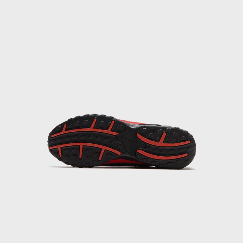 Кроссовки New Balance 204V - Neo Flame / Black / Black Cement