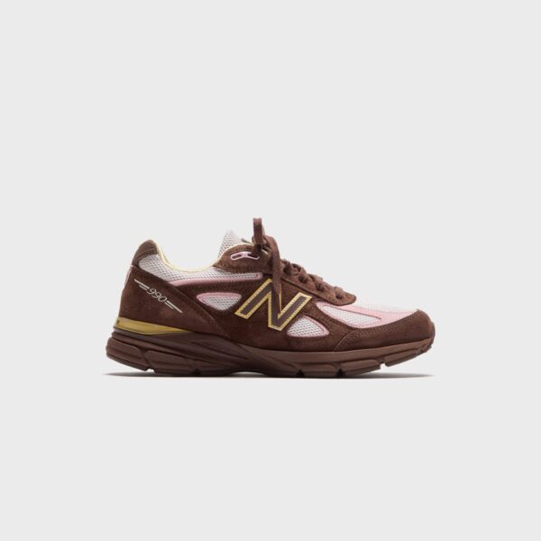 Кроссовки New Balance Made in USA 990v4 - Pumpernickel / Pink Chalk / Alabaster