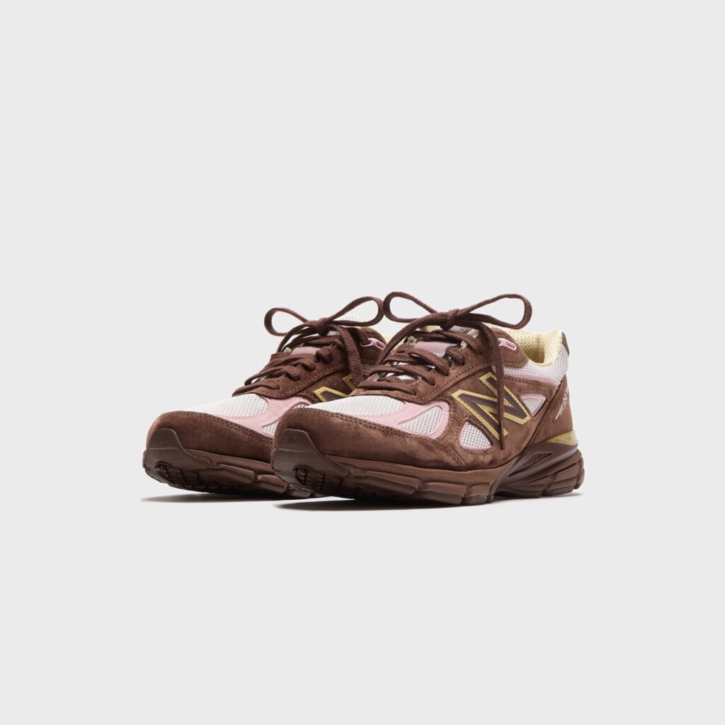 Кроссовки New Balance Made in USA 990v4 - Pumpernickel / Pink Chalk / Alabaster