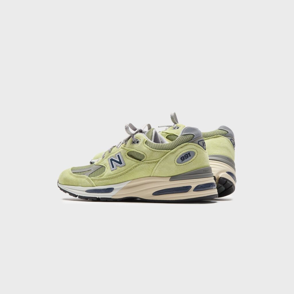 Кроссовки New Balance Made in UK 991v2 - Green Banana / Moss
