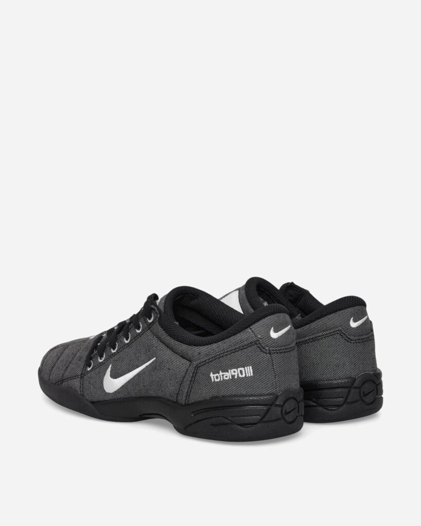 NIKE Кроссовки Total 90 Premium Black / White